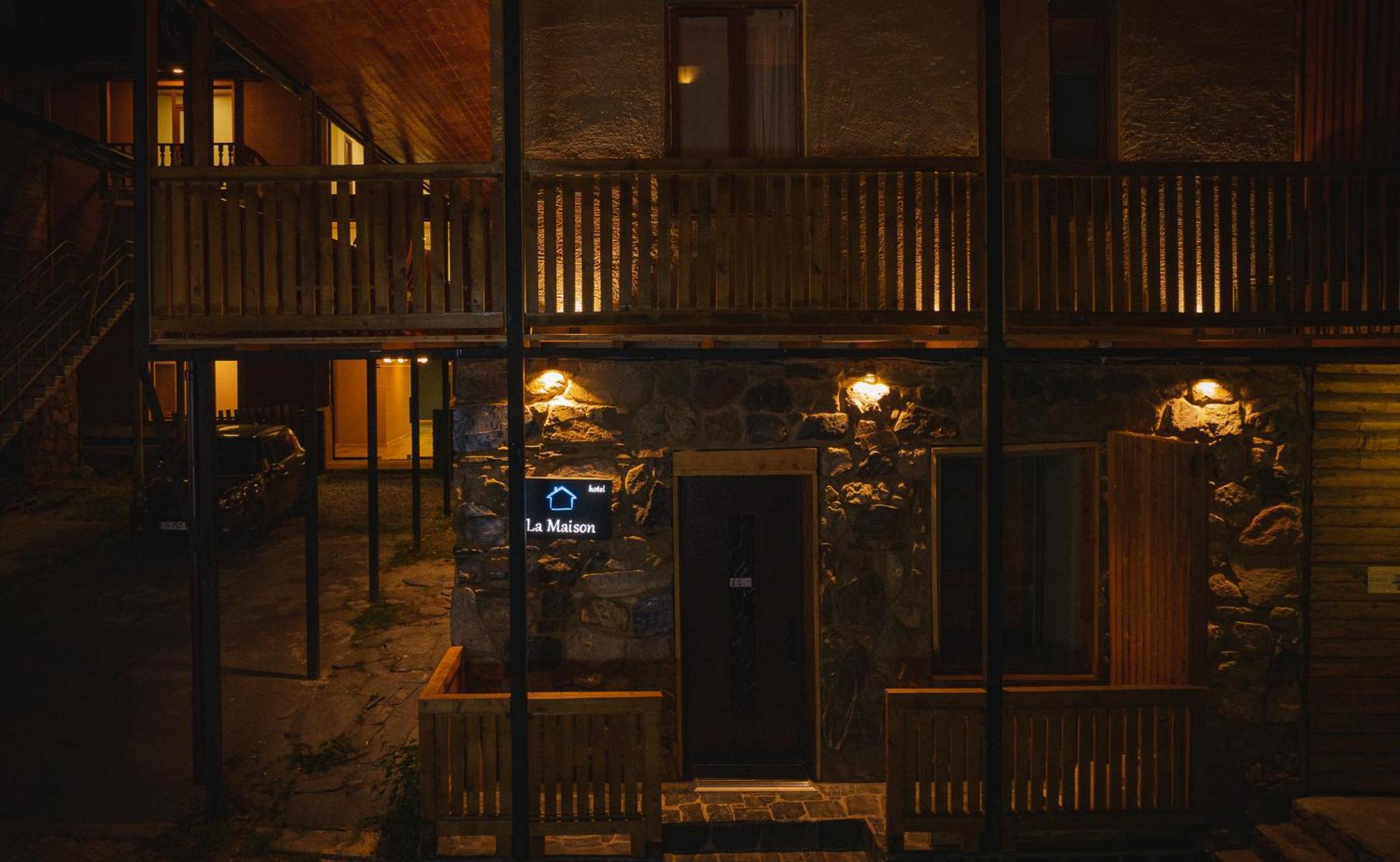 La Maison Mestia Exterior photo
